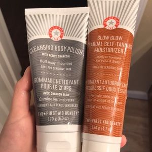 FIRST AID BEAUTY SELF TANNER & BODY POLISH